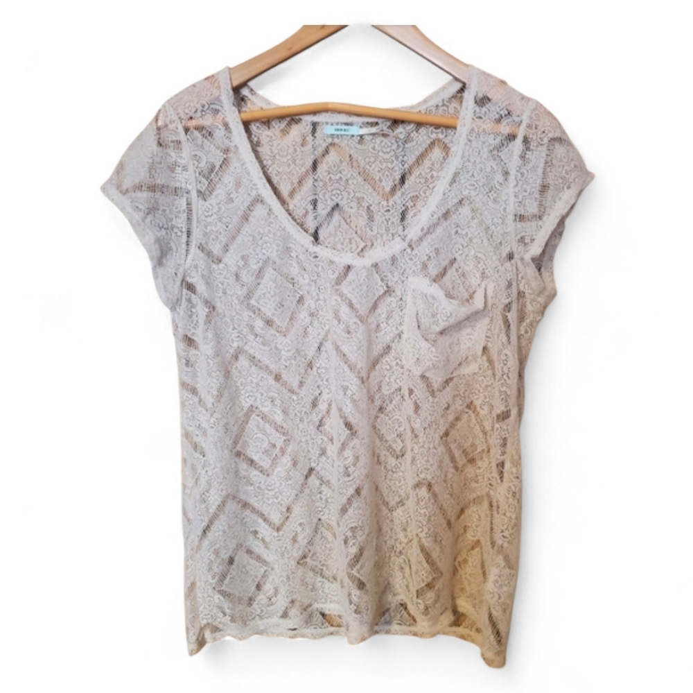 KIMICHI BLUE Ivory Lace Pocket Tee - Large